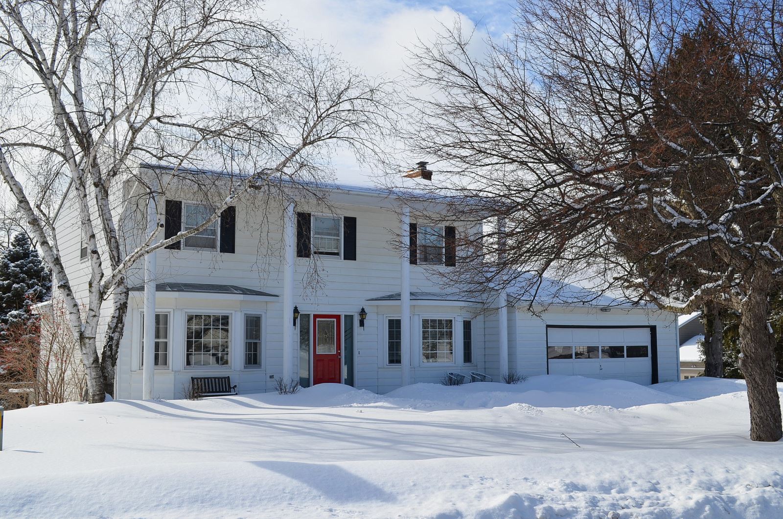 Home for sale in Manlius 4 bedroom Colonial Academy Hill